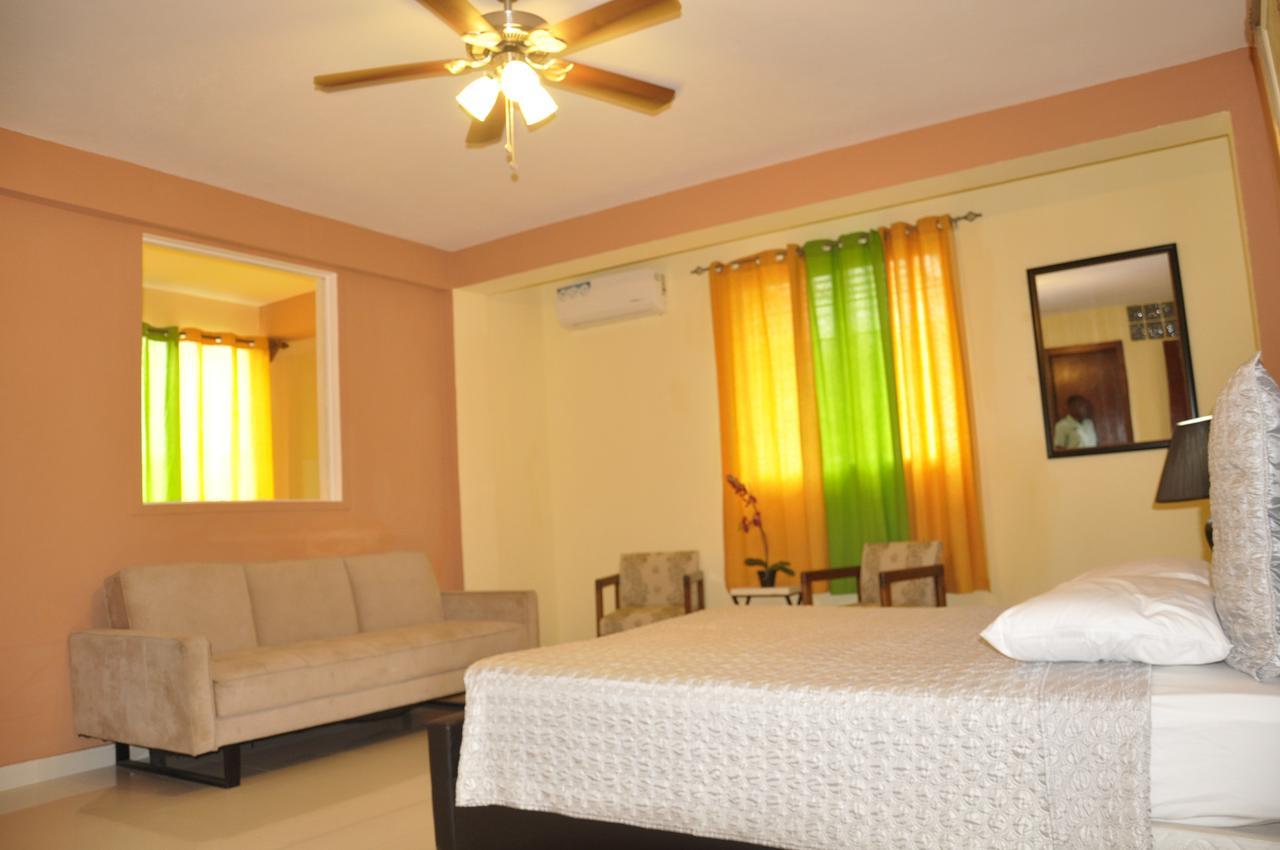 Sams Hotel Port-au-Prince Exterior photo